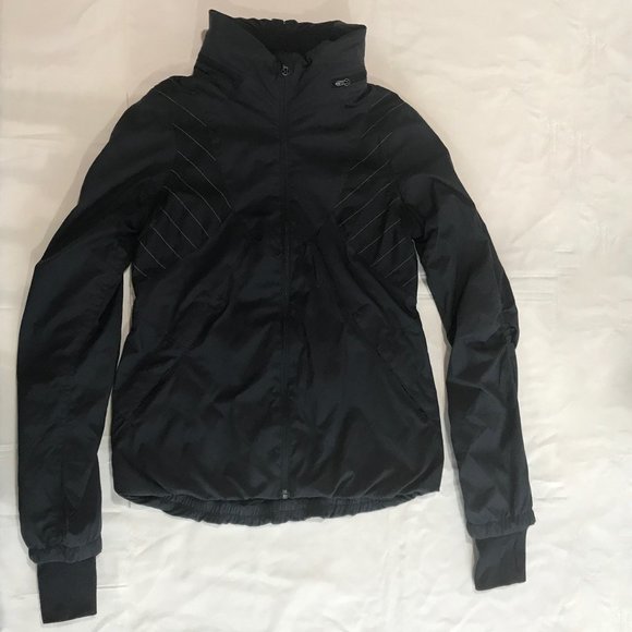 Like New Lululemon Run: Hustle Jacket - Picture 1 of 15